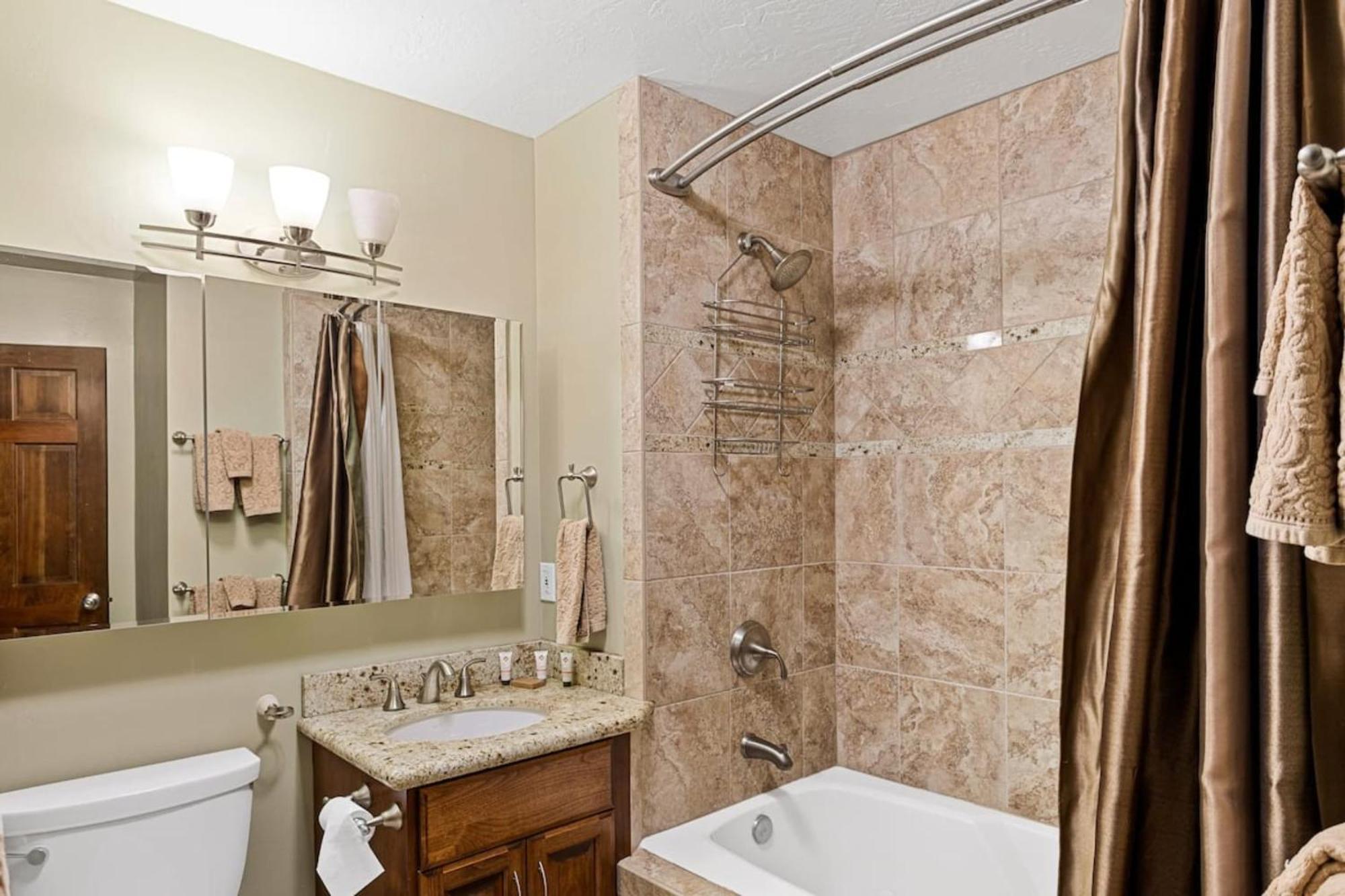 Sutter Ln By Avantstay Beautifully Remodeled Kitchen,4Cabin-Chic Bedrooms Blue Jay Exteriér fotografie
